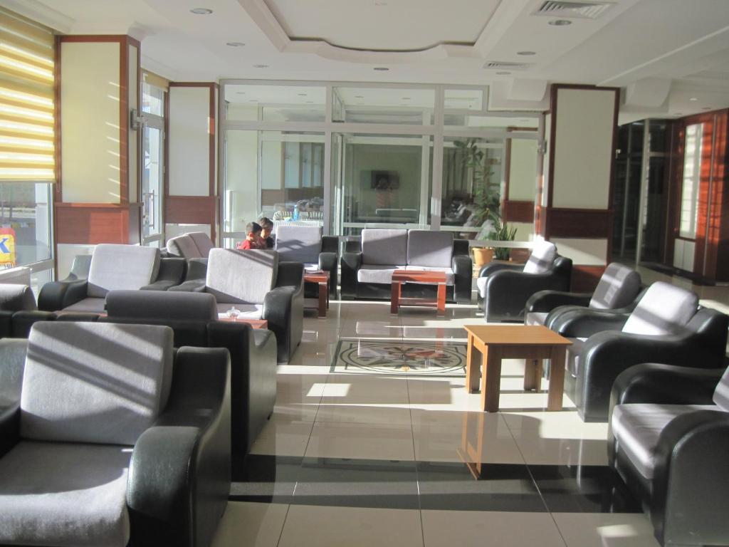 Kafkas Ari Hotel Ardahan Kültér fotó