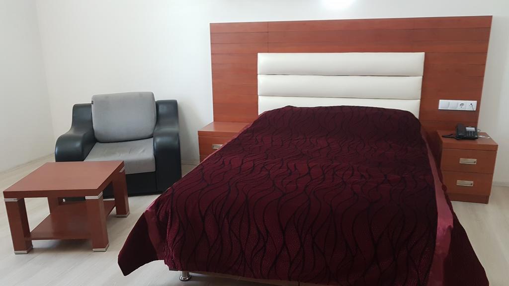Kafkas Ari Hotel Ardahan Kültér fotó